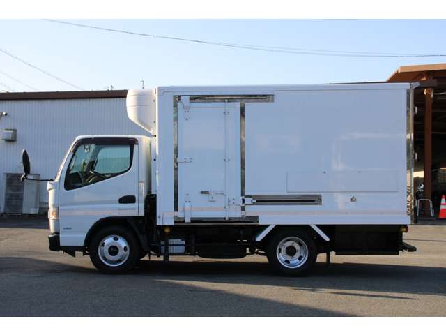 Mitsubishi Fuso Canter 4