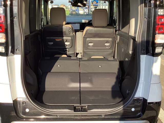 Mitsubishi Delica Mini 8