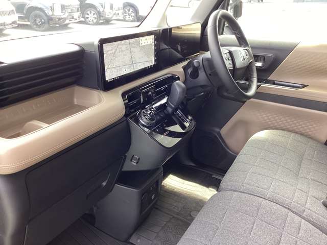 Mitsubishi Delica Mini 5
