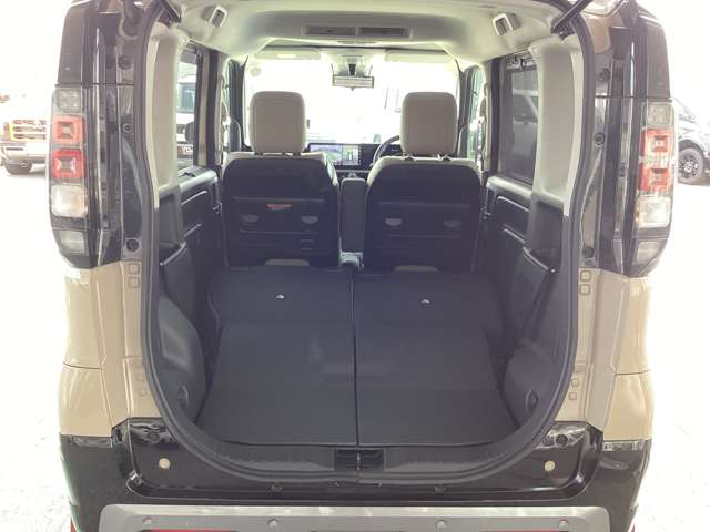 Mitsubishi Delica Mini 9