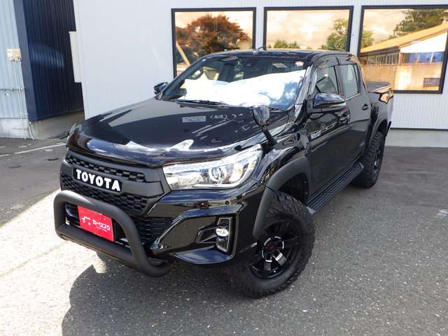 Toyota Hilux 2