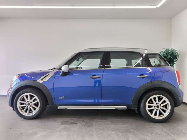 MINI Crossover 4