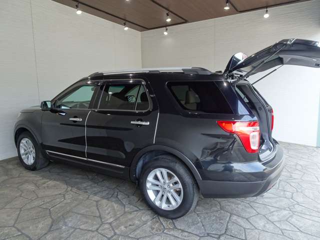 Ford Explorer 11