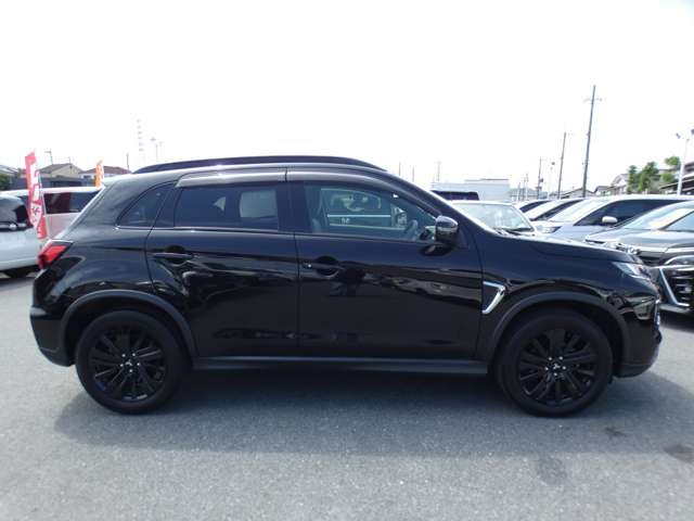 Mitsubishi RVR 8
