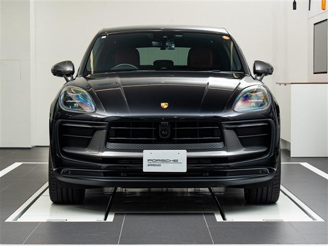 Porsche Macan 3
