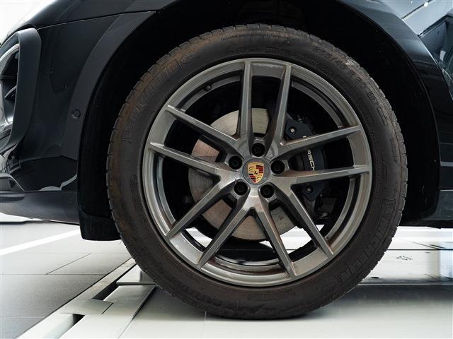 Porsche Macan 5