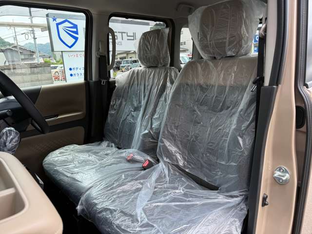 Mitsubishi Delica Mini 12