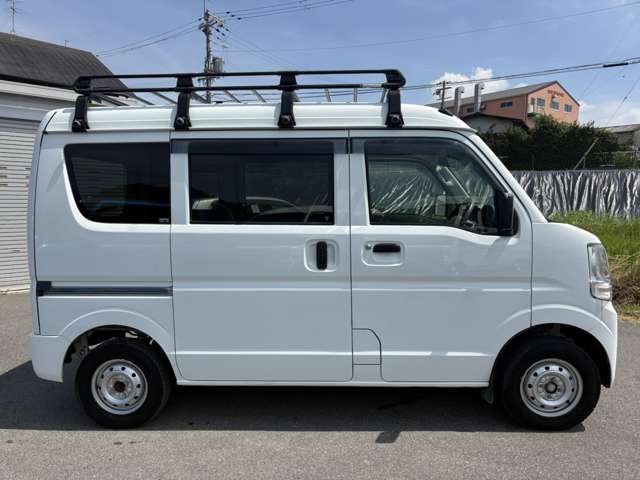 Mitsubishi Minicab Van 12