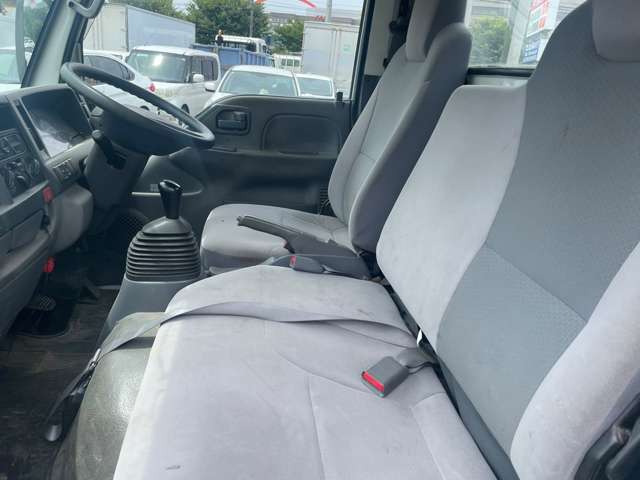 Isuzu Elf 3
