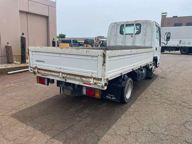 Isuzu Elf 9