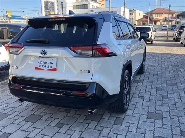 Toyota RAV4 8
