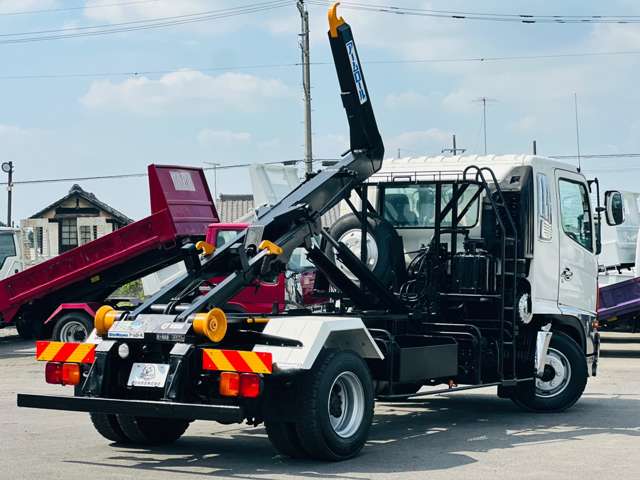 Hino Ranger 9