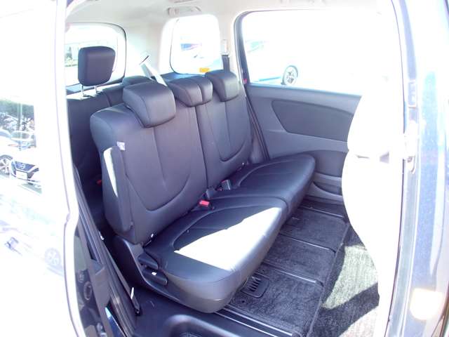 Mazda Biante 7