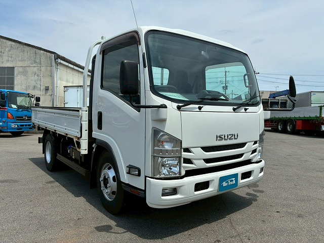 Isuzu Elf 2