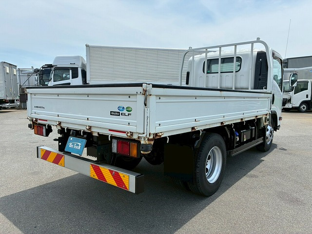 Isuzu Elf 8