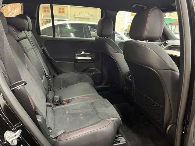 Mercedes-Benz GLB 9