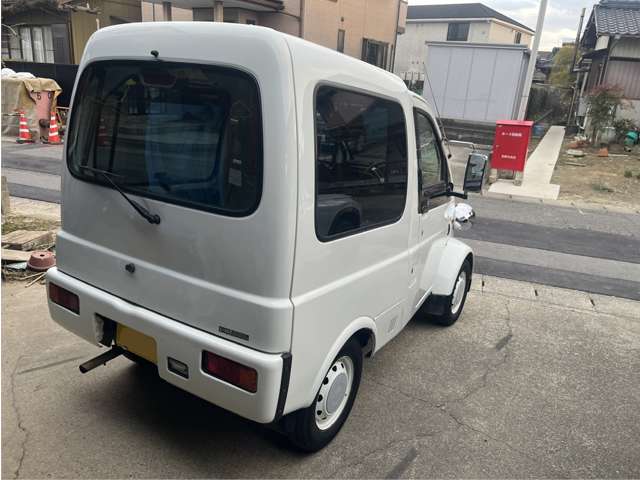 Daihatsu Midget II 8