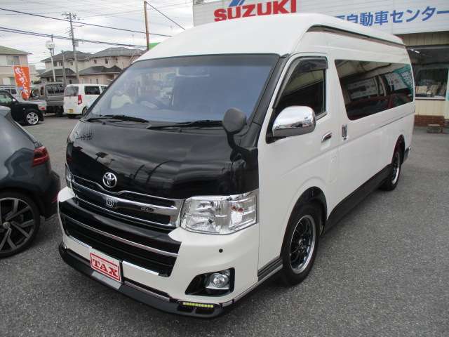Toyota Hiace 6