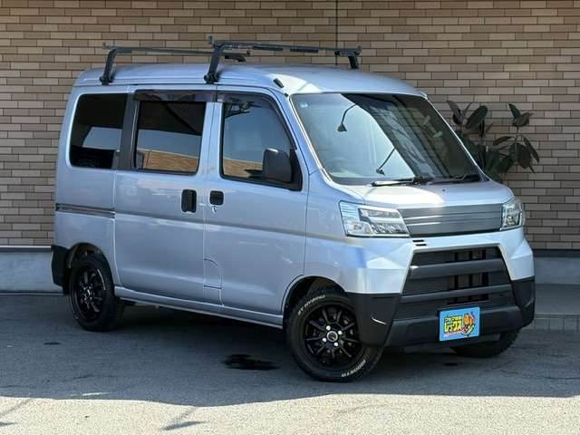 Daihatsu Hijet Cargo 5