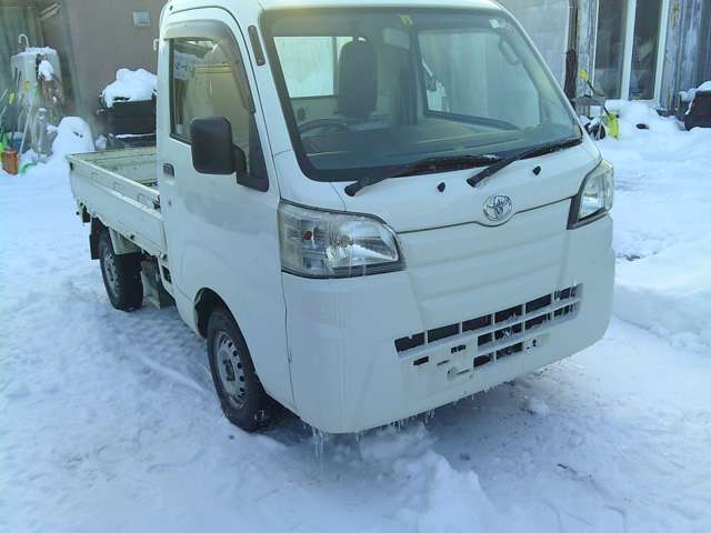 Toyota Pixis Truck 3