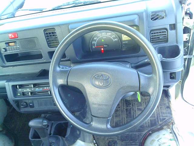 Toyota Pixis Truck 9