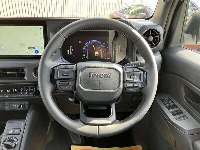 Toyota Land Cruiser FJ 11