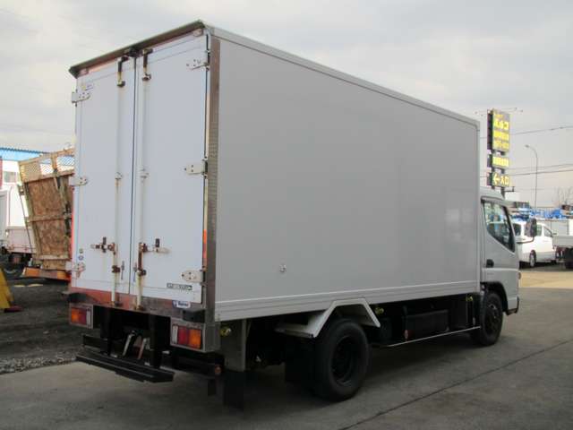 Mitsubishi Fuso Canter 11