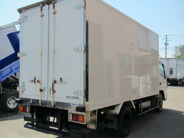 Mitsubishi Fuso Canter 12