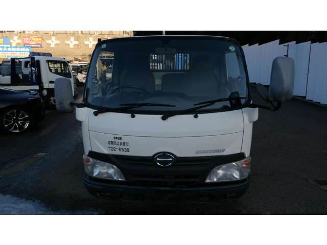 Hino Dutro 2