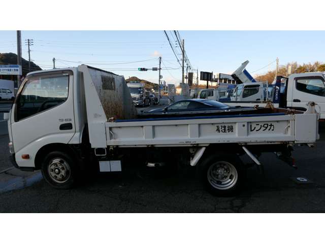 Hino Dutro 5