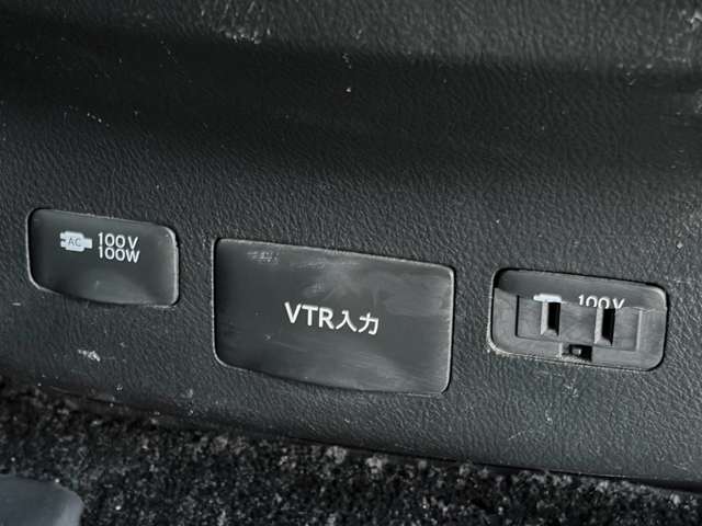 Toyota Vellfire 9
