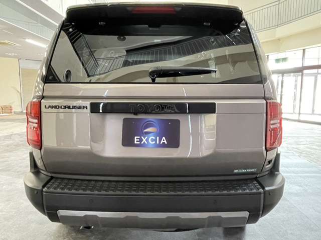 Toyota Land Cruiser 250 6