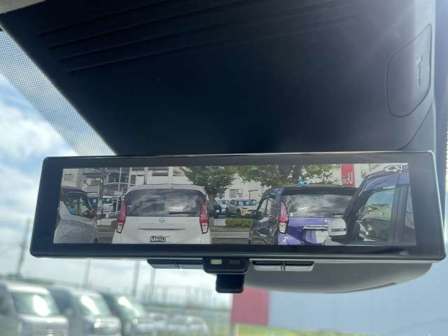 Nissan Serena 9