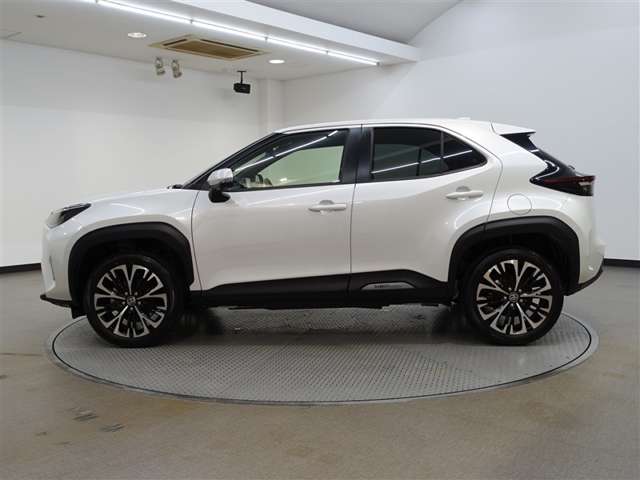 Toyota Yaris Cross 8