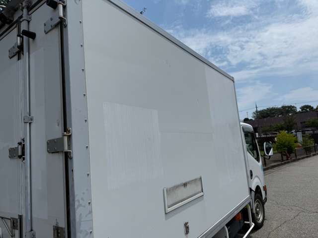 Isuzu Elf 6