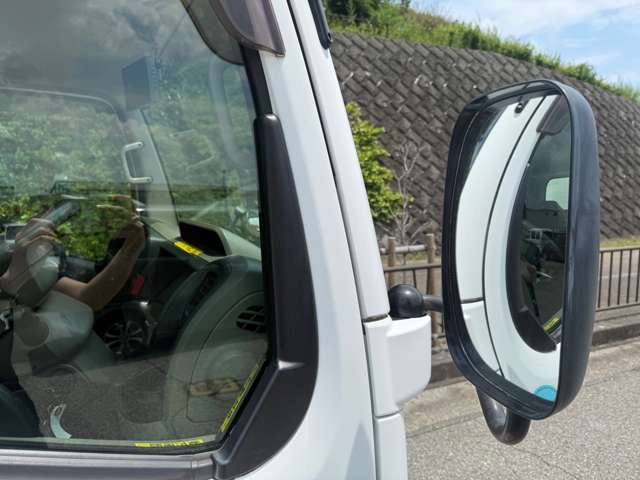 Isuzu Elf 10