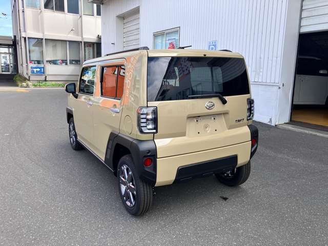 Daihatsu Taft 12