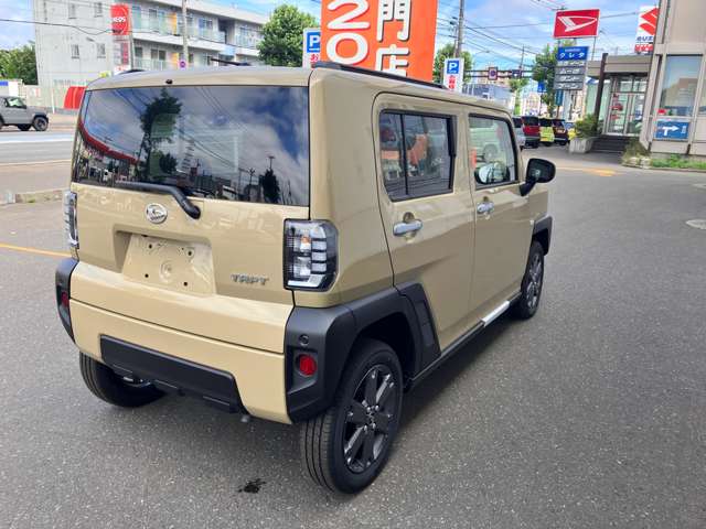 Daihatsu Taft 10