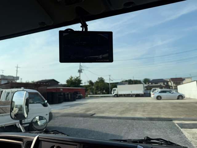 Mitsubishi Fuso Canter 11