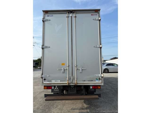 Mitsubishi Fuso Canter 7