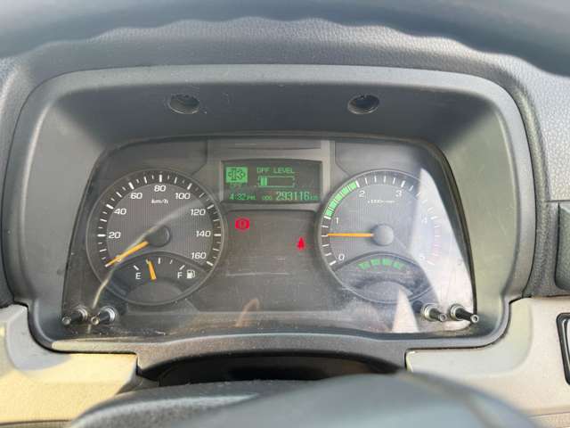 Mitsubishi Fuso Canter 10