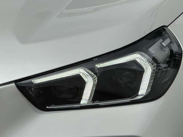 BMW X1 8