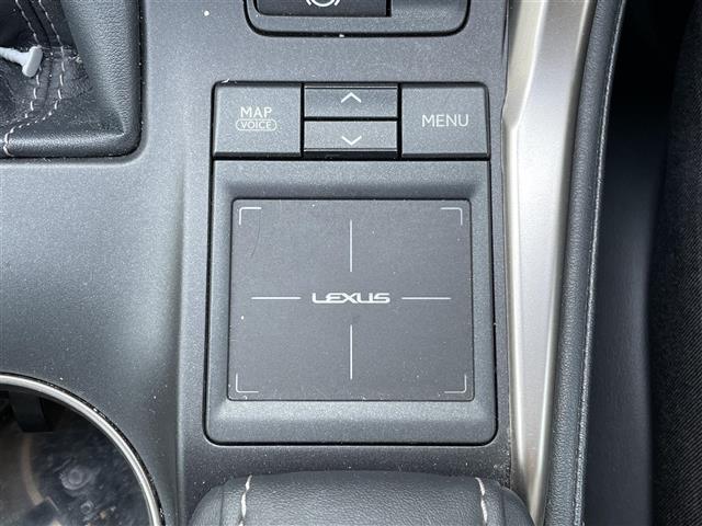 Lexus NX 9