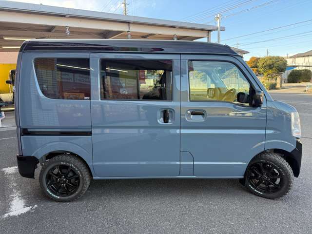 Nissan NV100 Clipper 10