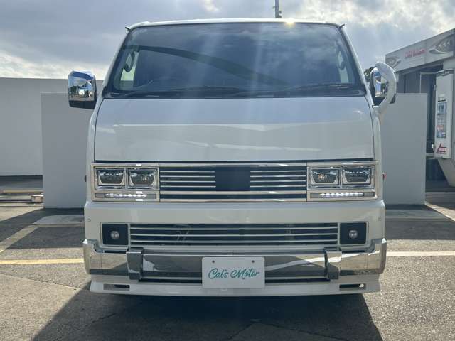 Toyota Hiace Van 3