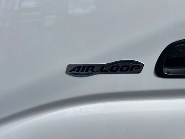 Hino Dutro Hybrid 11