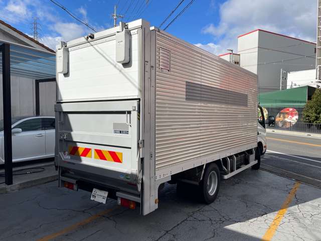 Hino Dutro Hybrid 5