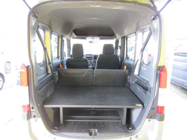 Honda N-VAN 8