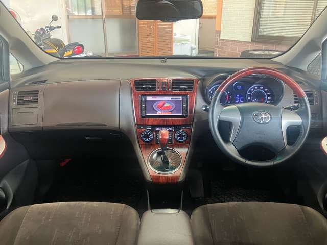 Toyota Mark X ZiO 3