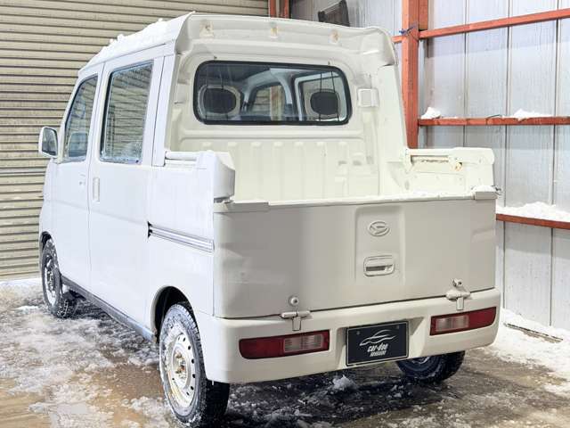 Daihatsu Hijet Deck Van 9